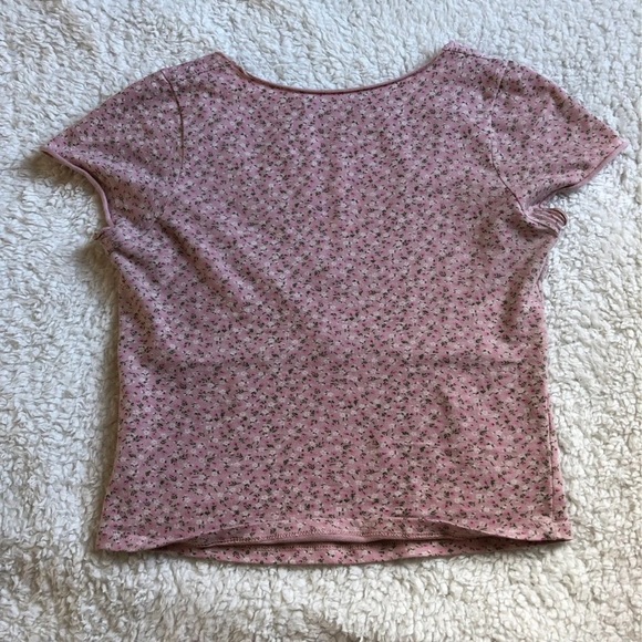 brandy melville gina top *sold - Picture 2 of 3
